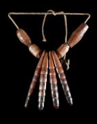 Collier de fertilite en bois - Mursi - Ethiopie