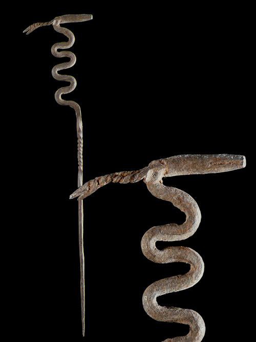 Fer noir autel vipere et antilope - Dogon - Mali