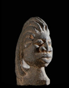 Statuette anthropomorphe en pierre - Dogon ? Lobi ? - Mali