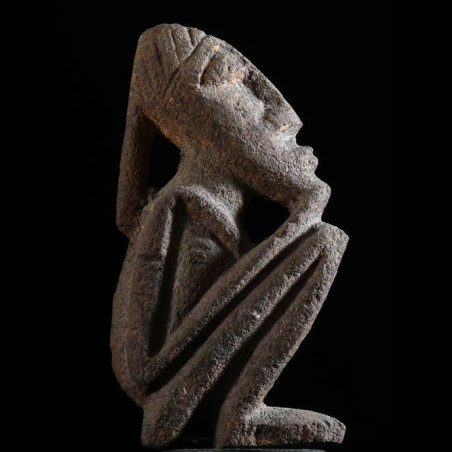 Statuette anthropomorphe en pierre - Dogon ? Lobi ? - Mali