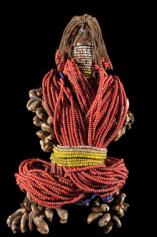 Poupee Ham Pilu - Fali - Cameroun - Poupees et perles africaines
