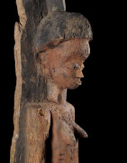 Grand poteau de case cheffale - Pende - Rdc Zaire