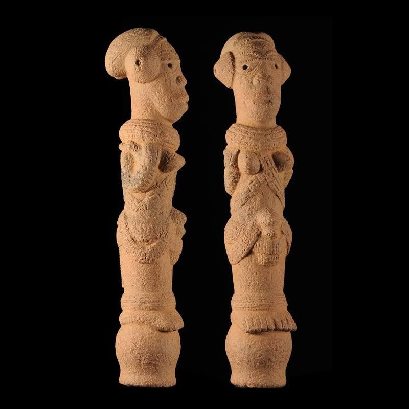 Personnage feminin en terre cuite - Style Nok - Reproduction