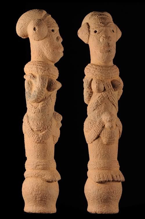 Personnage feminin en terre cuite - Style Nok - Reproduction