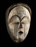 Masque blanc ancien - Tsogho - Gabon
