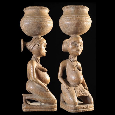 Porteuse de coupe - Mangbetu - RDC Zaire