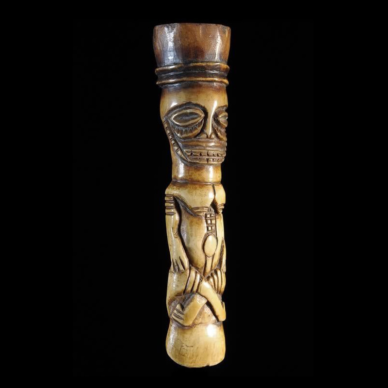 Chasse mouche Manche Os - Bamileke - Cameroun