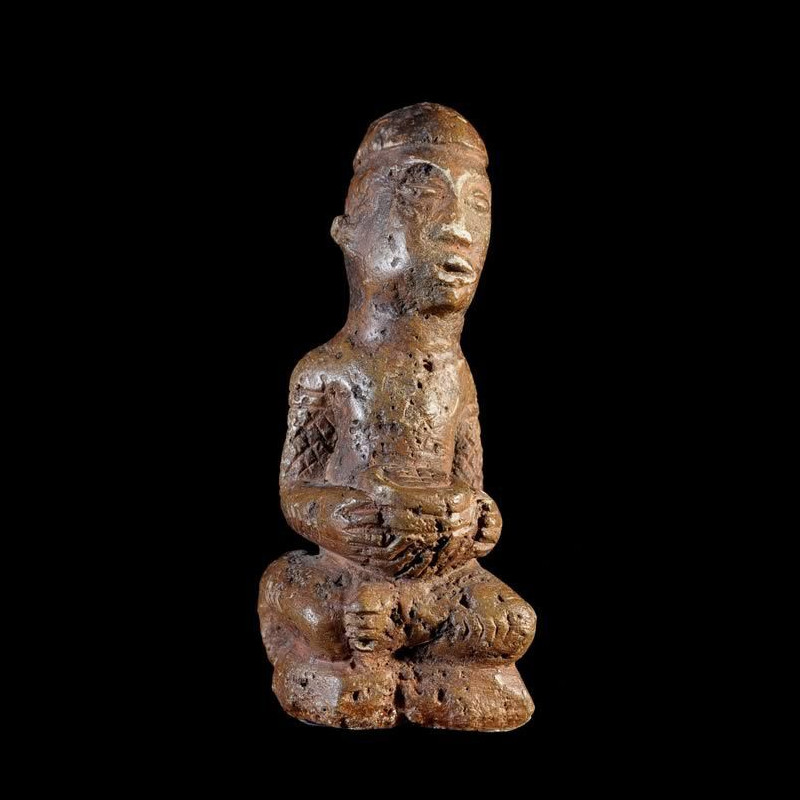 Ntadi / Bitumba Funeraire en Pierre - Kongo - RDC Zaire