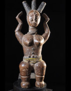 Statue pilon de reine - Attie - Côte d'Ivoire