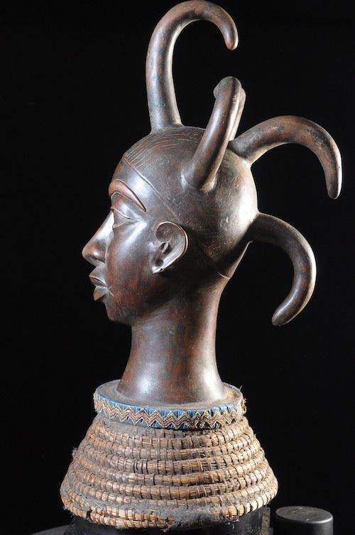 Tête commémorative masculine - Bini / Idoma - Nigeria