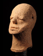 Tête anthropomorphe en terre cuite - Style Civilisation Nok - Nigeria