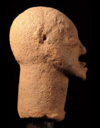 Tête anthropomorphe en terre cuite - Style Civilisation Nok - Nigeria