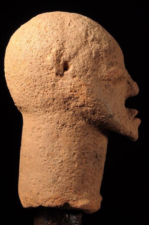 Tête anthropomorphe en terre cuite - Style Civilisation Nok - Nigeria