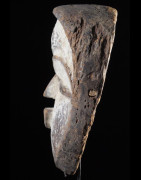 Masque blanc ancien - Tsogho / Vouvi - Gabon