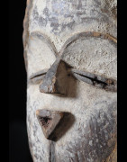 Masque blanc ancien - Tsogho / Vouvi - Gabon