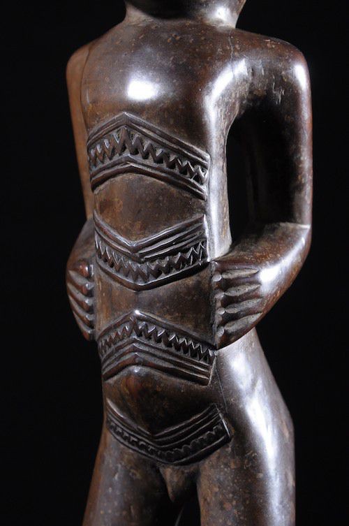 Statue anthropomorphe - Makonde - Tanzanie