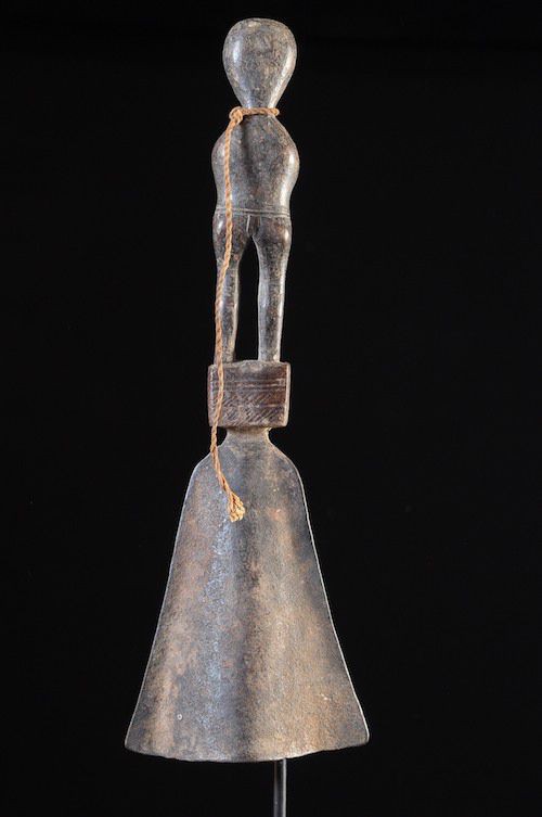 Racle en fer noir Awoko et son bois - Baoulé - Côte d'Ivoire