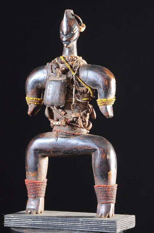 Poupee Namji - Nigeria / Cameroun - Poupee perles africaines