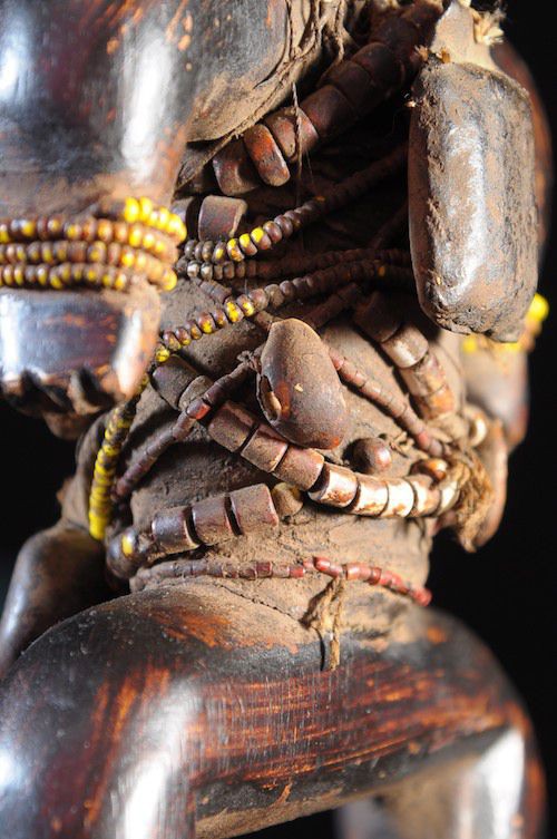 Poupee Namji - Nigeria / Cameroun - Poupee perles africaines