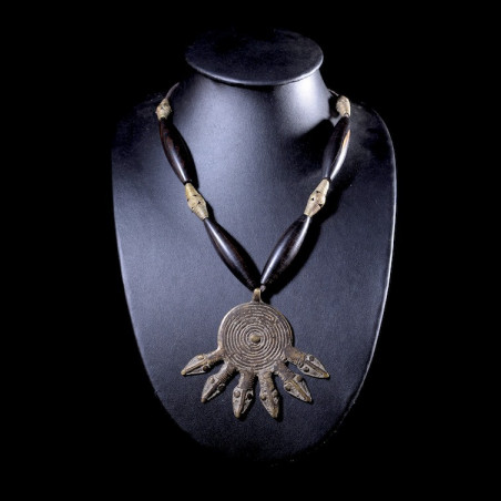 Collier en alliage de bronze et ébéne  - Akan ou Baoule - Côte d'Ivoire