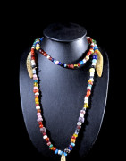 Collier pendentif plaquettes en os de chameau et verre - Sidamo - Ethiopie