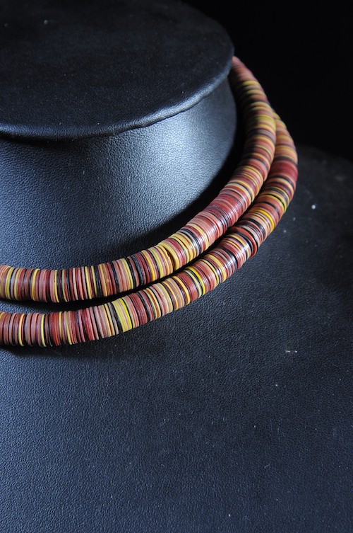 Collier monnaie bakélite - Peuhl Mali - Perles et Monnaies