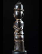 Statue autel ancetre ou colon - Kongo - RDC Zaire - Statue africaines