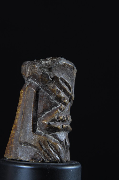Statuette insigne Iginga en os - Lega - RDC Zaire