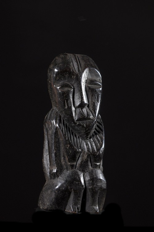 Statuette insigne Iginga en os - Lega - RDC Zaire
