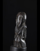 Statuette insigne Iginga en os - Lega - RDC Zaire