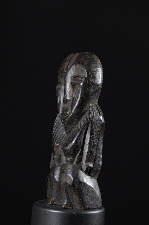 Statuette insigne Iginga en os - Lega - RDC Zaire