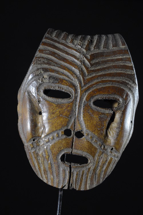 Masque Lukungu en os - Lega - RDC Zaire - Bwami