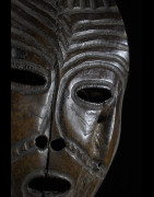 Masque Lukungu en os - Lega - RDC Zaire - Bwami