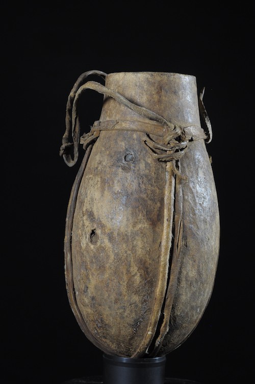 Pot a lait en bois - Mursi - Ethiopie - Objets usuels