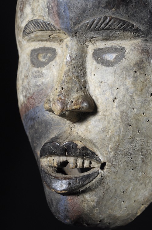 Masque de guerison - Kongo Yombe - RDC Zaire