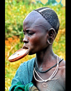 Femme Mursi et son labret - Atelier Avant Seize - Tirage contemporain