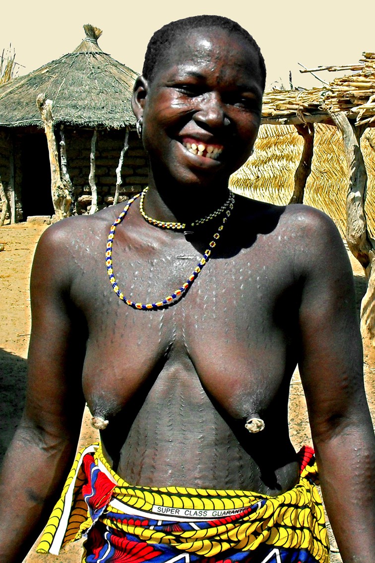 Femme scarifiée Burkina - Atelier Avant Seize - Tirage contemporain