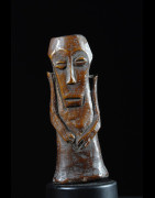 Statuette insigne Iginga en os - Lega - RDC Zaire