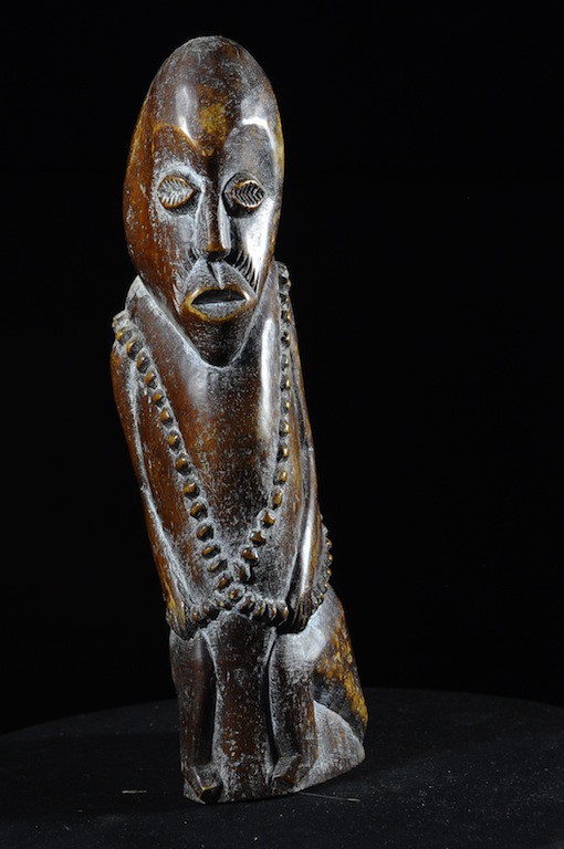 Statuette insigne Iginga en os - Lega - RDC Zaire