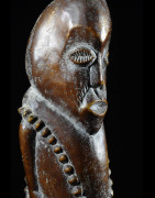 Statuette insigne Iginga en os - Lega - RDC Zaire