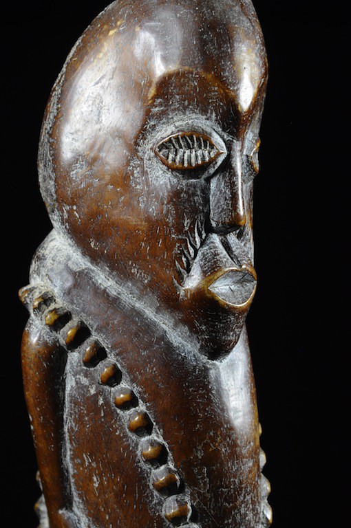Statuette insigne Iginga en os - Lega - RDC Zaire