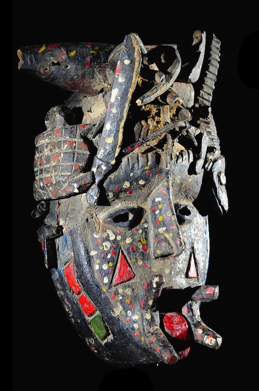 Masque Egbukere - Ibo / Igbo / Ekpeya - Nigeria