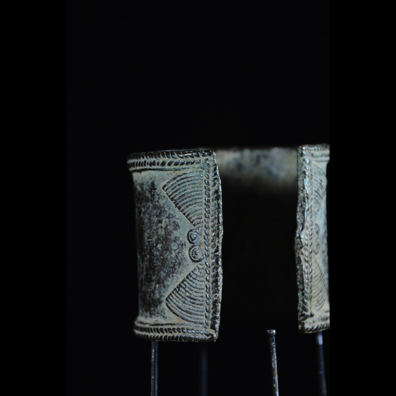 Bracelet monnaie en alliage de cuivre - Marba - Tchad