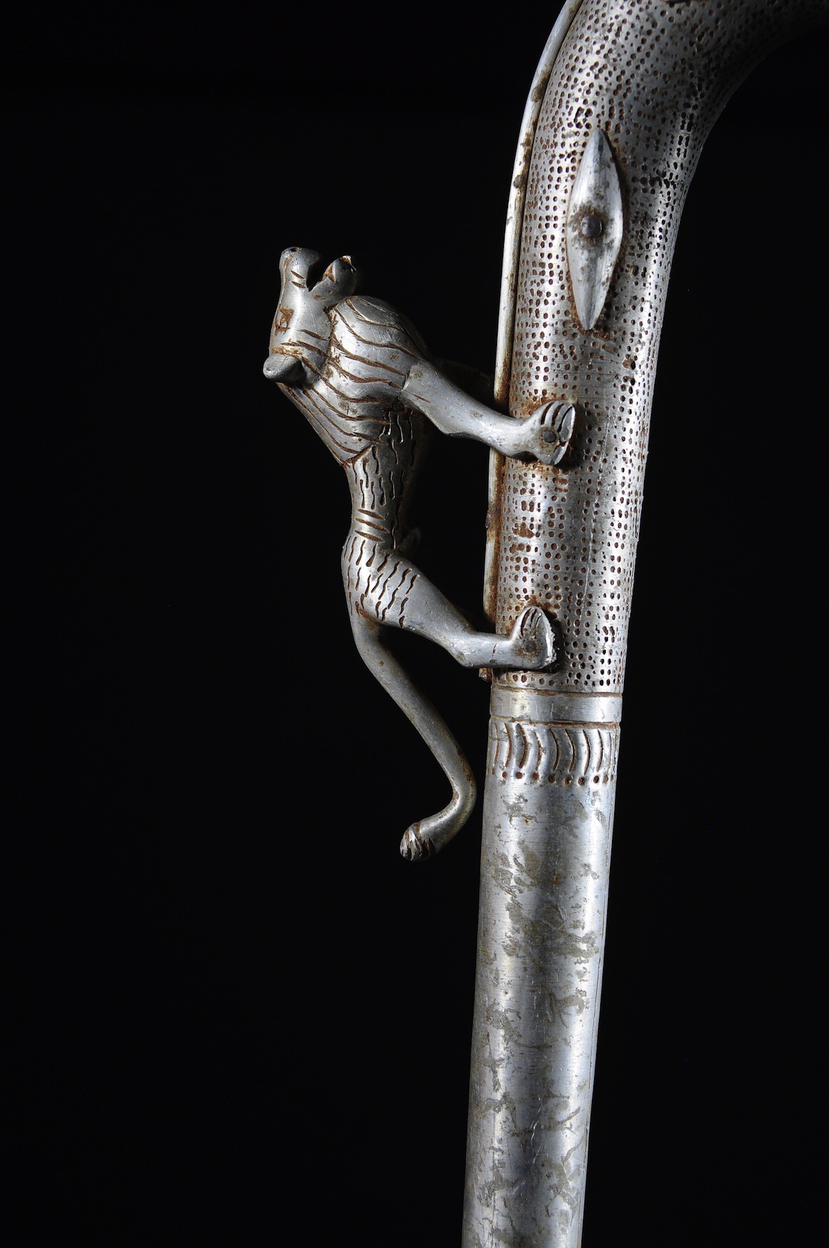 Recade royale en aluminium - Fon - Benin - Objets de regalia