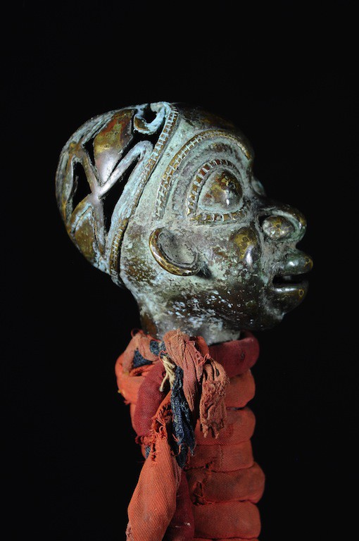 Gong en fer noir et bronze - Tikar - Cameroun