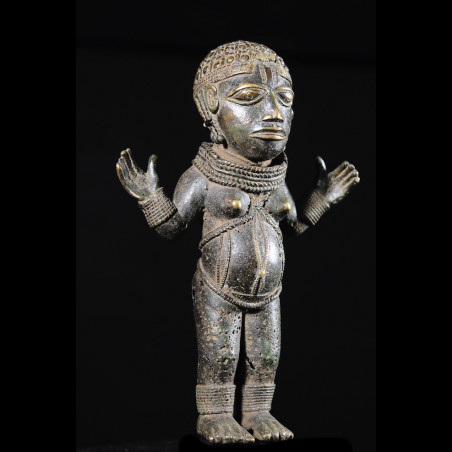 Femme en pied - Bronze  - Bini / Edo - Nigeria