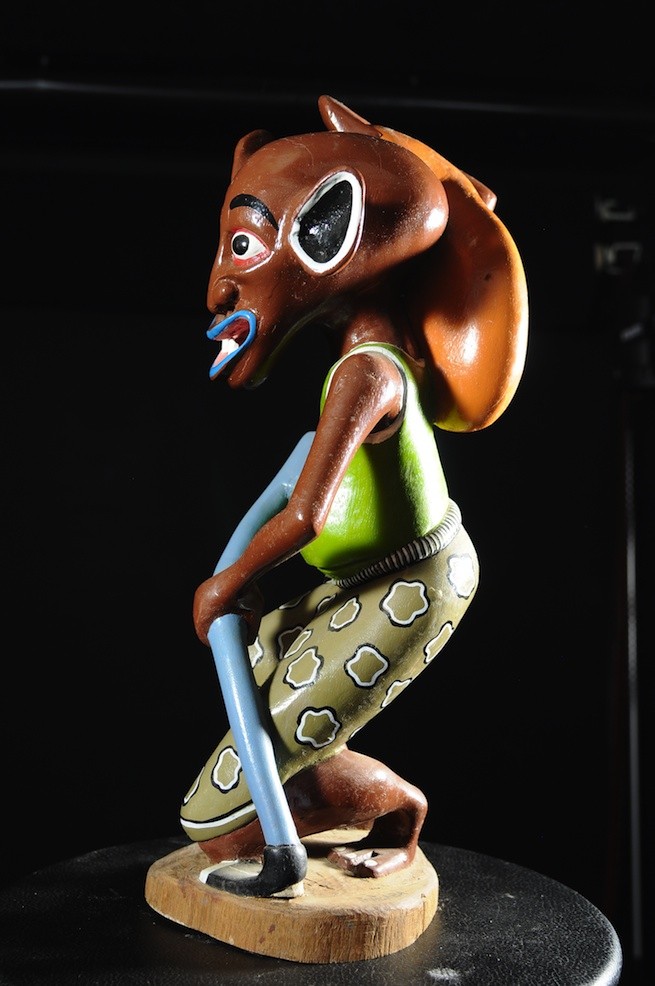 Sculpture Shetani Fermier - Agostino Malaba - Makonde