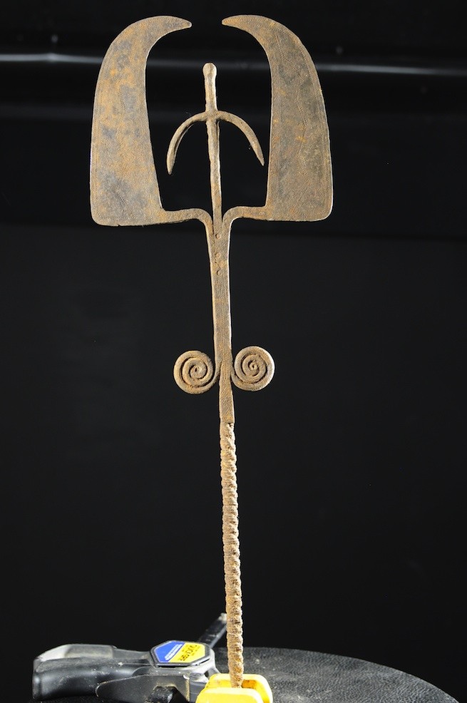 Monnaie primitive en fer noir - Chamba - Nigeria