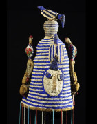 Coiffe Ade ou Adenla avec rideau de perles - Yoruba - Nigeria