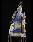 Coiffe Ade ou Adenla avec rideau de perles - Yoruba - Nigeria